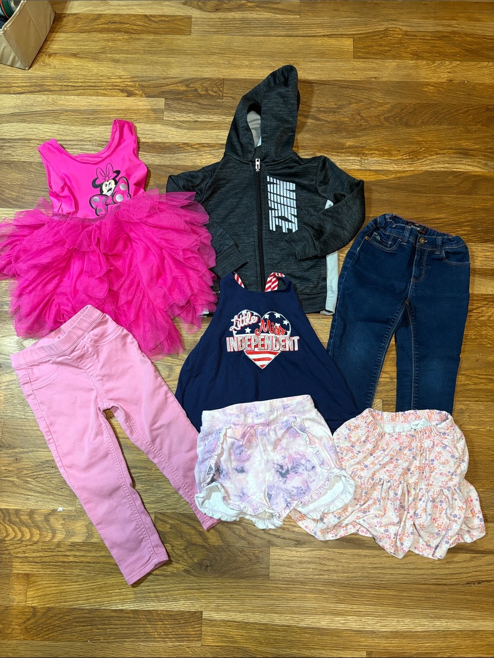 Lot of girls 3T clothes